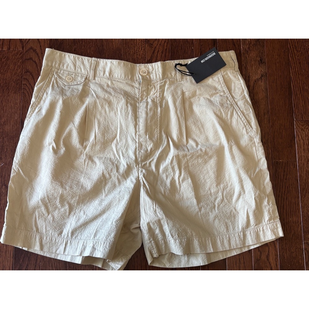 Buck Mason Carry-On Larsen Shorts 34 Natural Pinstripe Seersucker Pleated NWT